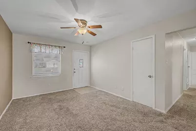 313 NW Jayellen Avenue, Burleson, TX 76028 - Photo 9