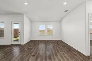 1001 Alton Dr, Aubrey, TX 76227 - Photo 13