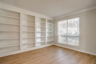 6937 Spg Vly Wy, Fort Worth, TX 76132 - Photo 5