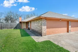 6630 Parkview Ln, North Richland Hills, TX 76182 - Photo 1