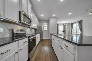 2817 Bellflower Dr, Mesquite, TX 75150 - Photo 5