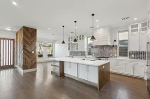 1018 S Waverly Dr, Dallas, TX 75208 - Photo 11