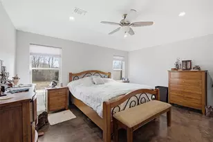 2209 N Hickory St, Sherman, TX 75092 - Photo 11