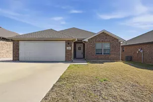 2209 N Hickory St, Sherman, TX 75092 - Photo 1