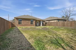 2209 N Hickory St, Sherman, TX 75092 - Photo 23