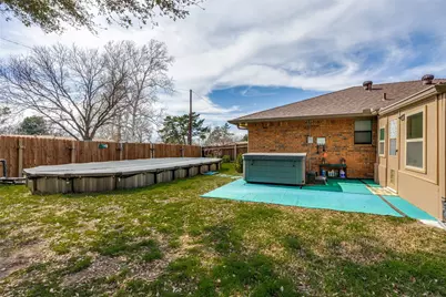 708 Vickie Drive, Azle, TX 76020 - Photo 3
