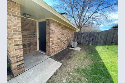 1607 Crescent Lane, Duncanville, TX 75137 - Photo 19