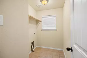 1728 Sully Ct, Stephenville, TX 76401 - Photo 11