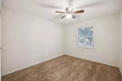 317 E Grenoble Drive, Grand Prairie, TX 75052 - Photo 19