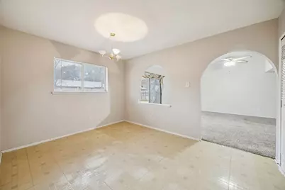 317 E Grenoble Drive, Grand Prairie, TX 75052 - Photo 7