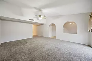 317 E Grenoble Dr, Grand Prairie, TX 75052 - Photo 5