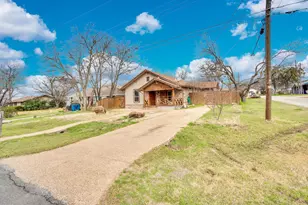 200 W Davis Ave, Alvarado, TX 76009 - Photo 21
