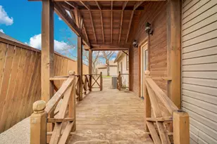 200 W Davis Ave, Alvarado, TX 76009 - Photo 3