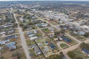 207 S Flint St, Breckenridge, TX 76424 - Photo 27