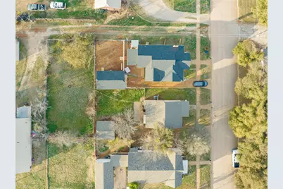 207 S Flint Street, Breckenridge, TX 76424 - Photo 31