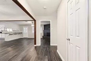 7009 Corona Dr, Haltom City, TX 76180 - Photo 3