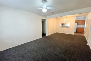 333 Ware Dr, Grand Prairie, TX 75051 - Photo 3