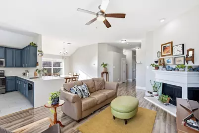 476 Willowlake Drive, Little Elm, TX 75068 - Photo 9