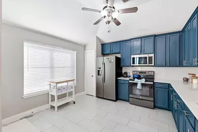 476 Willowlake Drive, Little Elm, TX 75068 - Photo 13