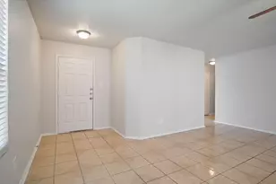 7816 Whitney Ln, Fort Worth, TX 76112 - Photo 5