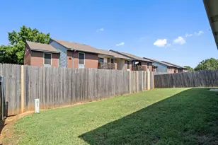 7816 Whitney Ln, Fort Worth, TX 76112 - Photo 25