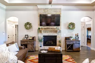 3309 Ferry Boat Ln, Granbury, TX 76049 - Photo 11