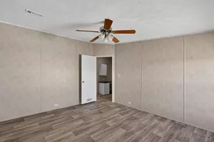 154 Firefly Dr, Springtown, TX 76082 - Photo 27