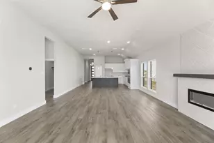 3853 Solebay Ct, Little Elm, TX 75068 - Photo 9