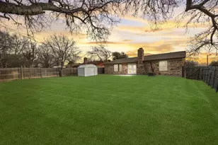 6501 Levitt Dr, Watauga, TX 76148 - Photo 17