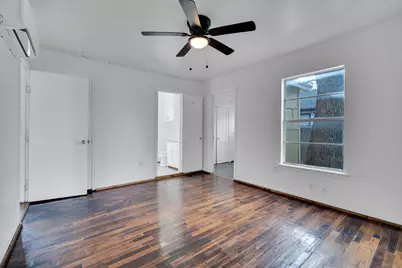 220 N Commerce Street, Burleson, TX 76028 - Photo 11