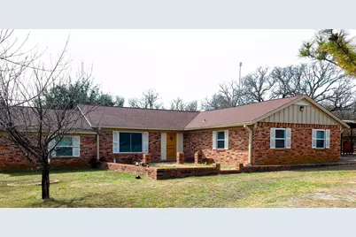285 Montgomery Road, Mineral Wells, TX 76067 - Photo 1