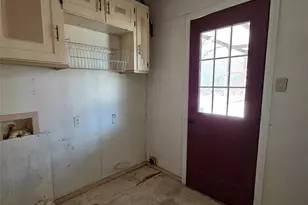 285 Montgomery Rd, Mineral Wells, TX 76067 - Photo 5