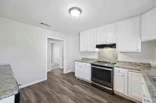 5032 Marks Pl, Fort Worth, TX 76116 - Photo 9