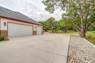 8028 Leven Links St, Cleburne, TX 76033 - Photo 35
