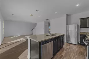 477 Bank Way, Crowley, TX 76036 - Photo 17