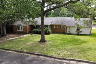 2414 S Martin St, Kilgore, TX 75662 - Photo 27