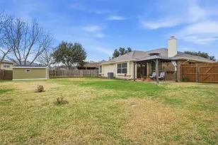 4946 Briar Oaks Ln, Grand Prairie, TX 75052 - Photo 23