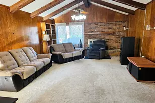 936 Barbara Ann Dr, Hurst, TX 76053 - Photo 5