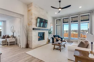 10440 Gray Hls Dr, Benbrook, TX 76126 - Photo 5