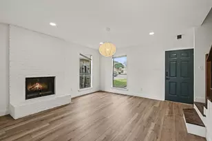 2103 Mistletoe Ave, Fort Worth, TX 76110 - Photo 3