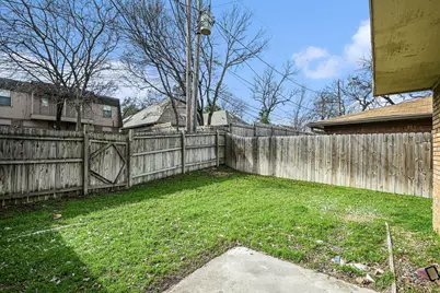 2103 Mistletoe Avenue, Fort Worth, TX 76110 - Photo 21