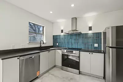 2103 Mistletoe Avenue, Fort Worth, TX 76110 - Photo 9