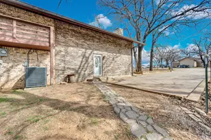 1185 Lakewood Cir, Alvarado, TX 76009 - Photo 19