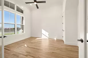 404 Broadmoor Dr, Haslet, TX 76052 - Photo 5