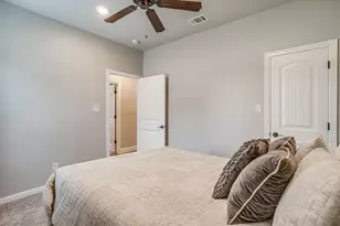 612 Adeline Dr, Burleson, TX 76028 - Photo 35