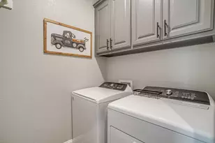 612 Adeline Dr, Burleson, TX 76028 - Photo 29