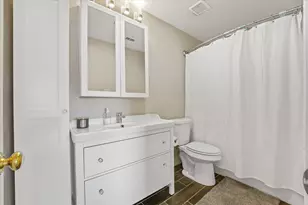 921 Valleybrook Dr, Lewisville, TX 75067 - Photo 17