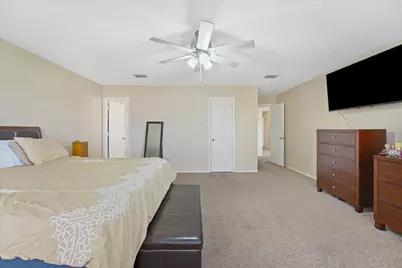 921 Valleybrook Drive, Lewisville, TX 75067 - Photo 15