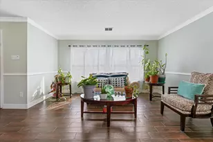 921 Valleybrook Dr, Lewisville, TX 75067 - Photo 9