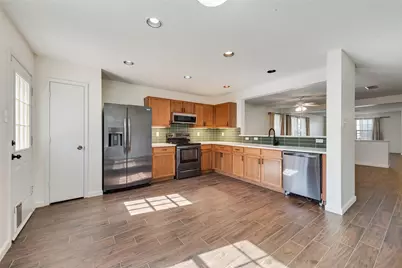 2528 Big Spring Drive, Fort Worth, TX 76120 - Photo 7